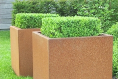 cortenstaal plantenbakken  50x50x50 cm (groot)