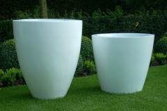 foto's polyester potten (rond WIT conisch + GRASGROEN vierkant) 001 (groot)